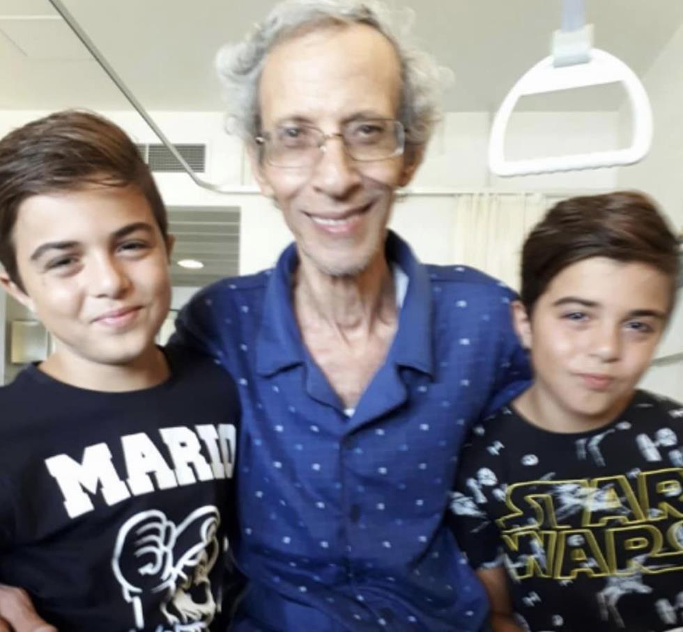 4335985957624165 image