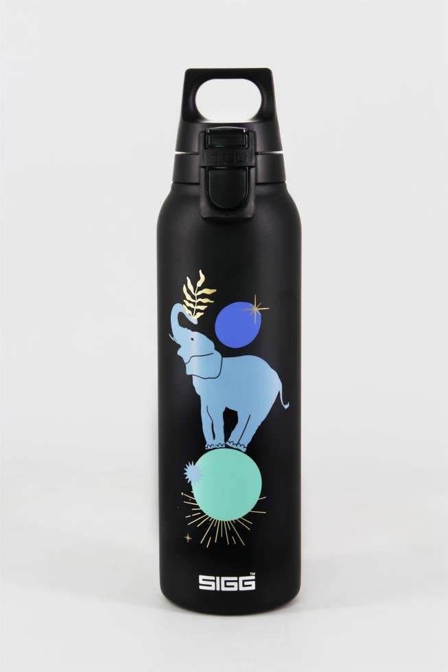 4348972085891692 0.5L H&C One Sophia Foundation Elephantastic front