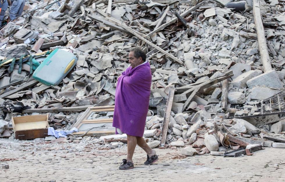 6.2 magnitude earthquake hits central Italy - at least 21 dead
