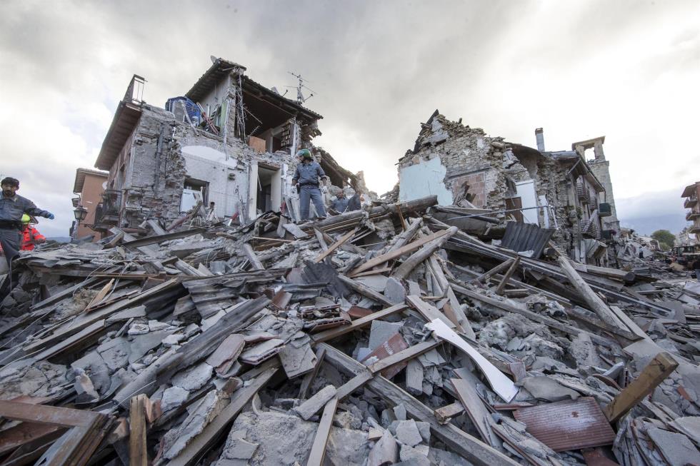 6.2 magnitude earthquake hits central Italy - at least 21 dead