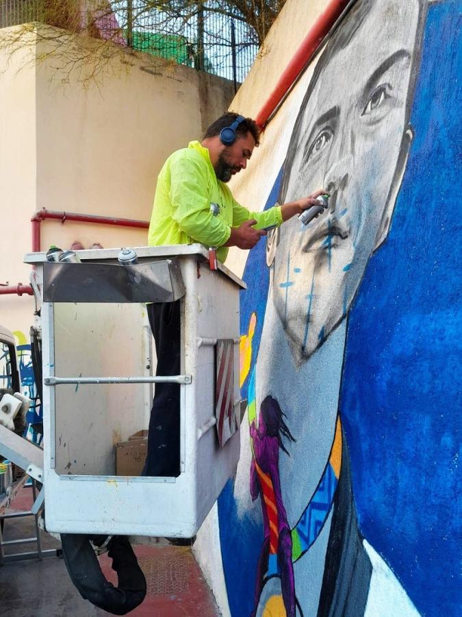 4368735976334640 nikolaidis graffiti