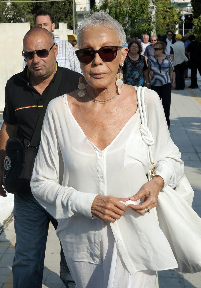ΚΗΔΕΙΑ ΑΝΔΡΕΑ ΜΠΑΡΚΟΥΛΗ