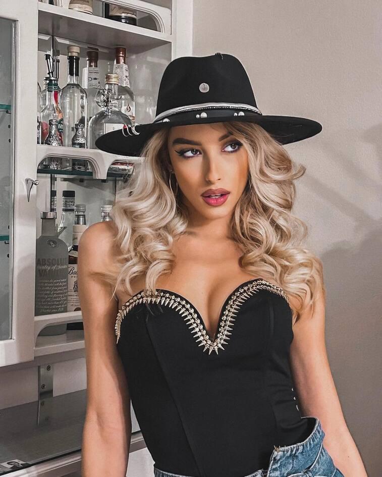 4391999572771867 image