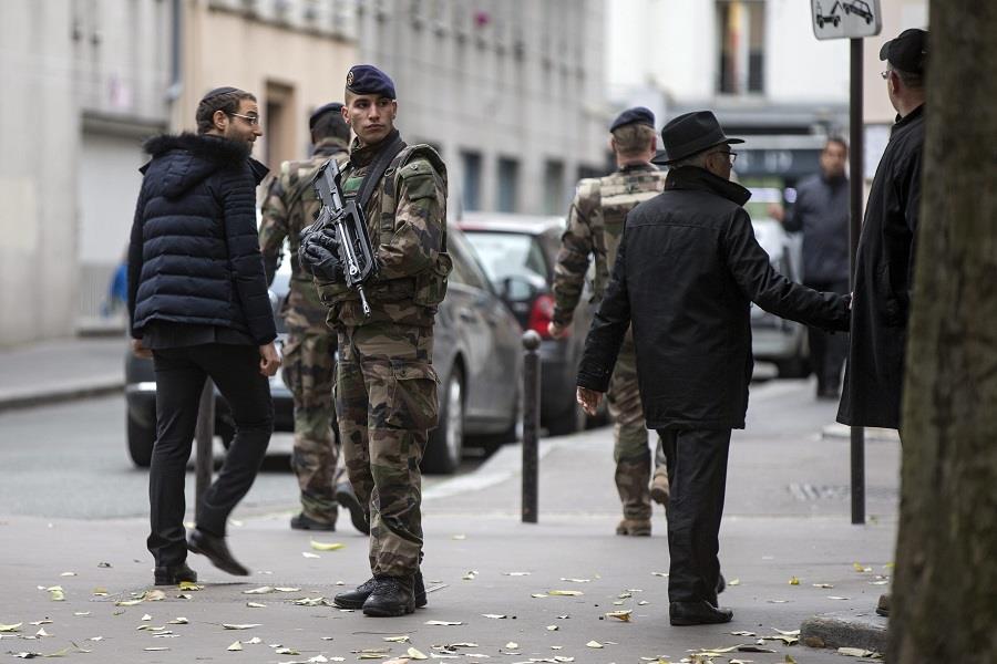 Paris attacks aftermath 2