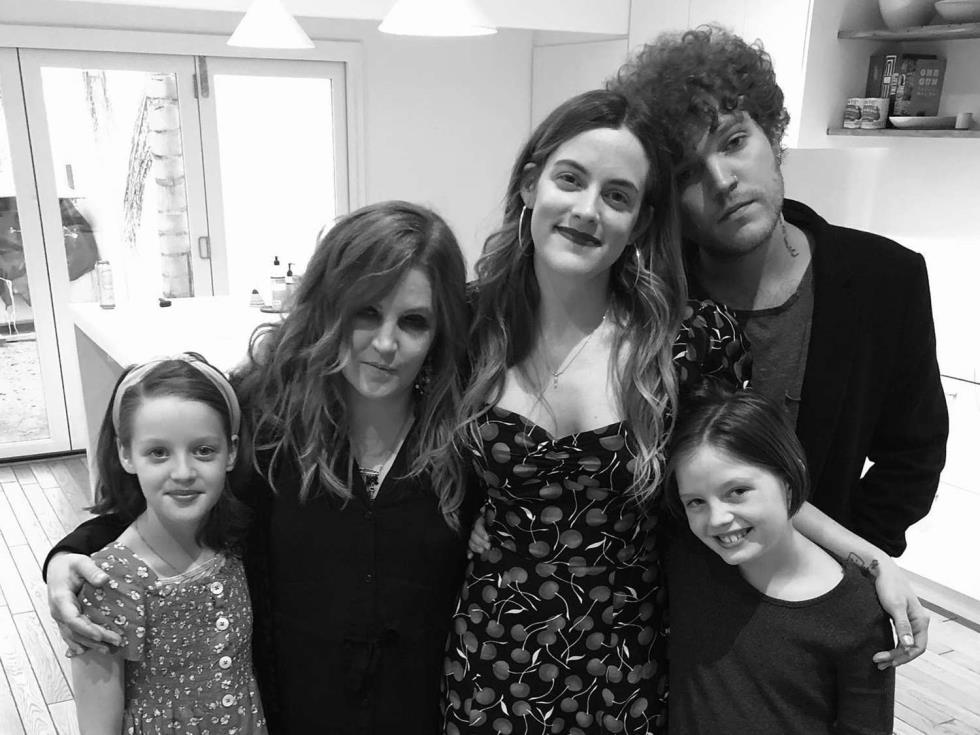 4428291956727418 lisa-marie-presley-kids-215195c3d8f042b8b19062cefcf5db8b
