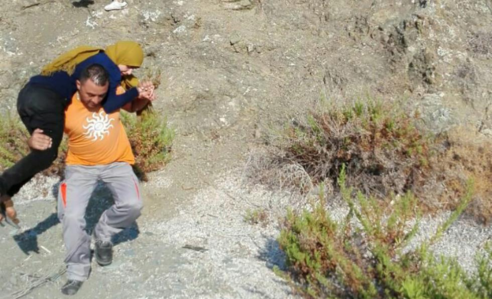 ΕΝΤΟΠΙΣΜΟΣ 47 ΜΕΤΑΝΑΣΤΏΝ ΣΤΗ ΘΑΛΑΣΣΙΑ ΠΕΡΙΟΧΗ ΤΟΥ ΛΙΜΝΙΤΗ