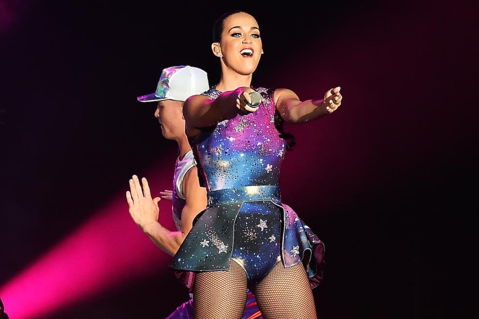 Katy Perry Performs At Dubai Airports Air Show Gala Dinner To Launch Dubai Airports New Project MusicDXB