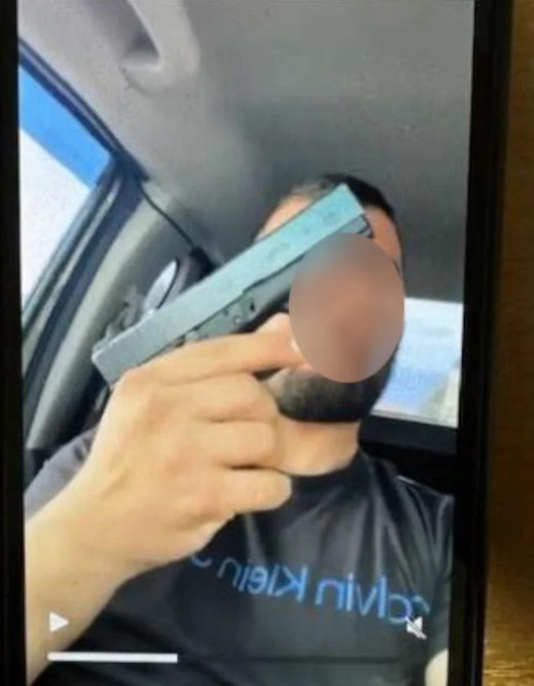 5261668676323242 image