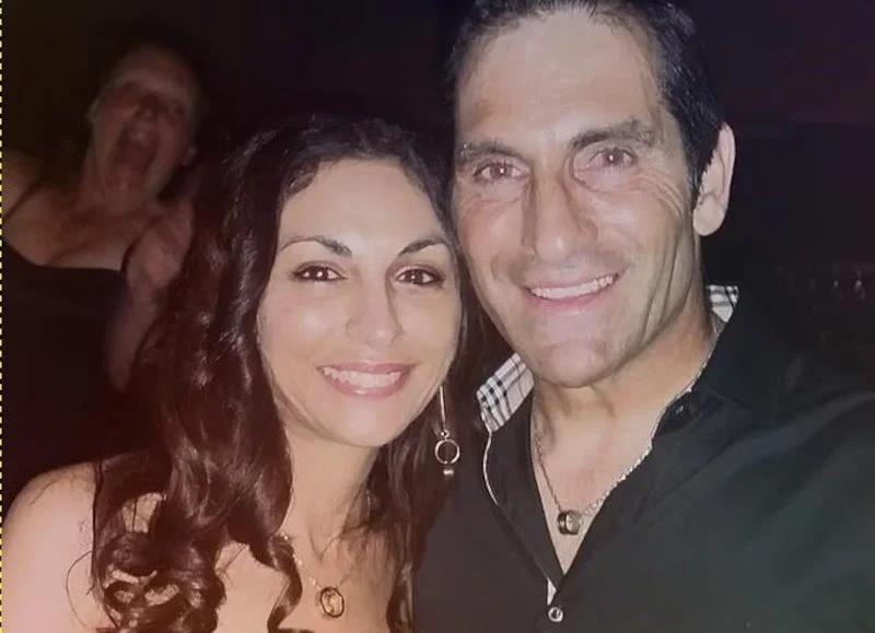 5263962068833702 Psillakis-syzygos-Maria