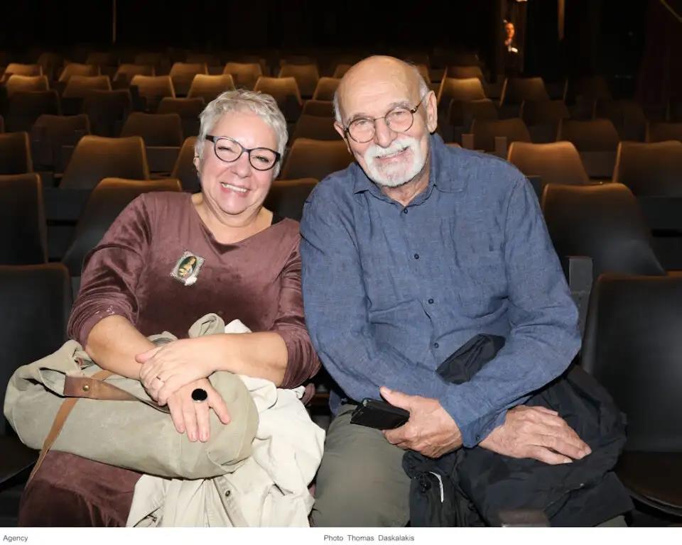 5302687775429744 image