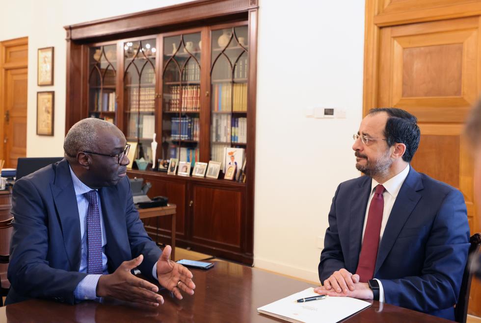 5309737914203893 DOC.20251029.9313265.01UN02