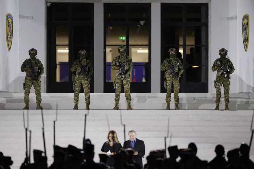 5310062075536416 image