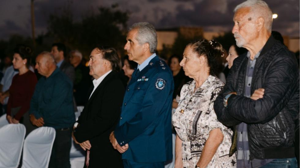 5311327416659535 MixCollage-31-Oct-2025-08-47-AM-5521