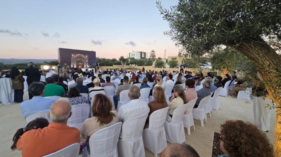 5311327813074370 MixCollage-31-Oct-2025-08-48-AM-949