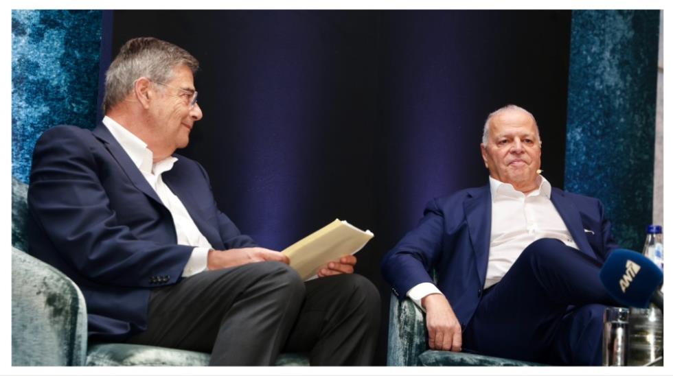 5320827578452218 MixCollage-10-Nov-2025-06-30-PM-7313