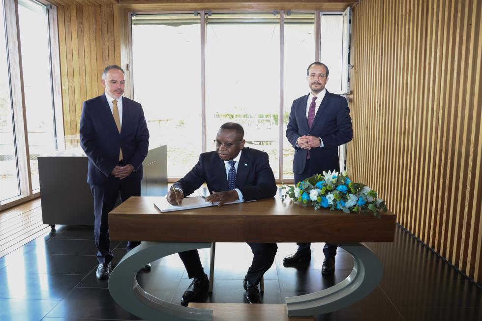 5322750526149223 image