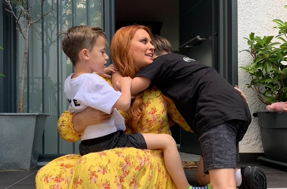 5327773816487274 image