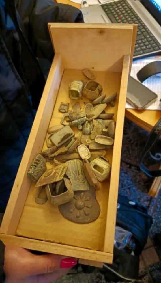 5329042351490858 image