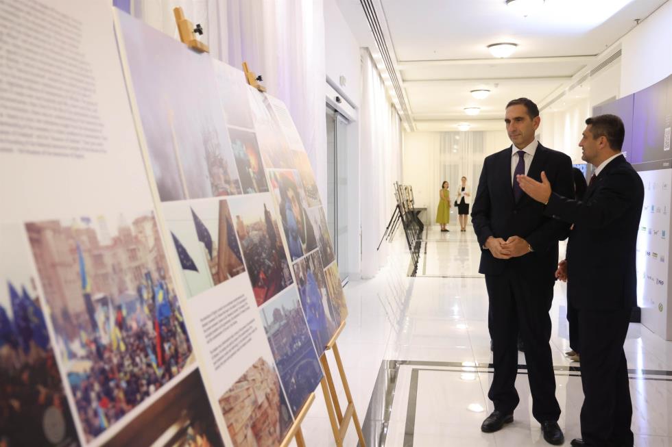 5332982870025073 image