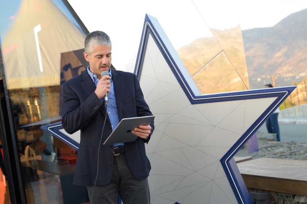 5333074689467347 LOZ 1989