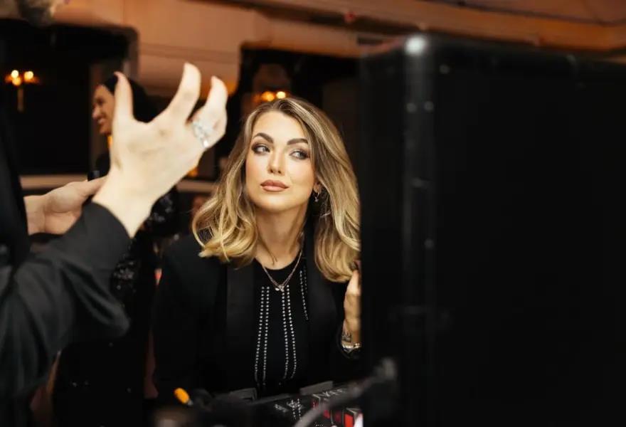 5338281174563215 image