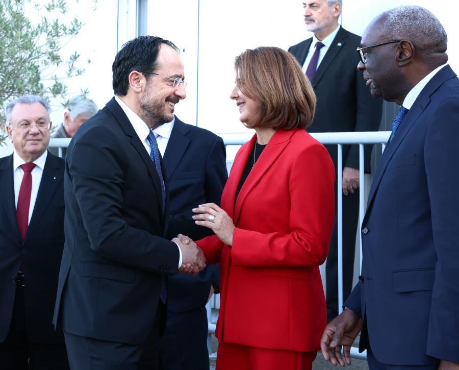 5347152584581496 image