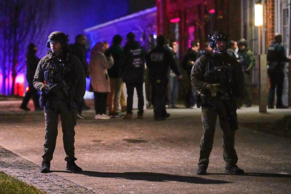 5349281685580809 image