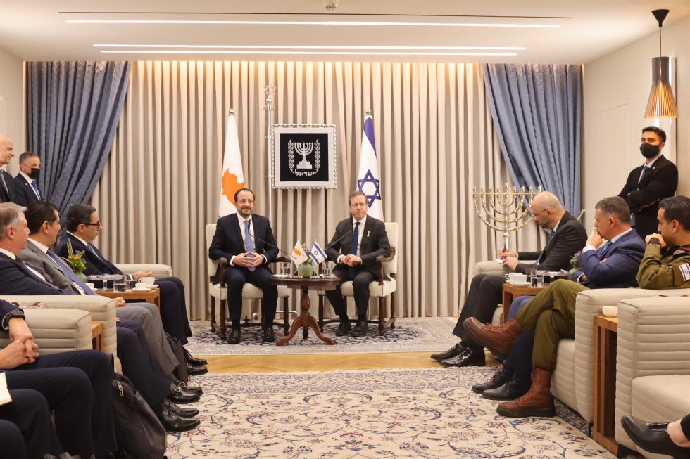 5356565804176581 image