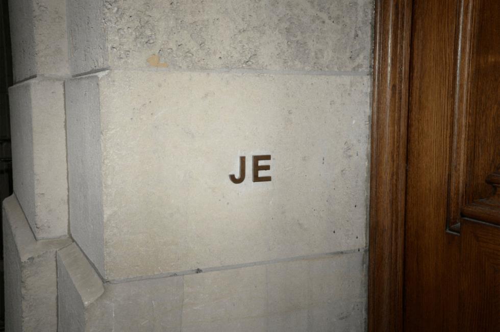 5357194204352513 image