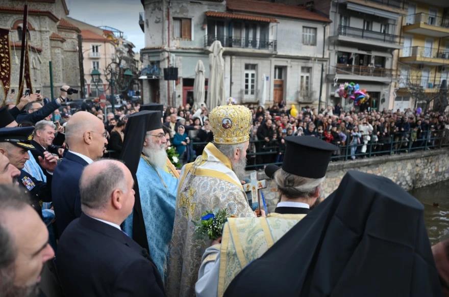 5369475882883704 image