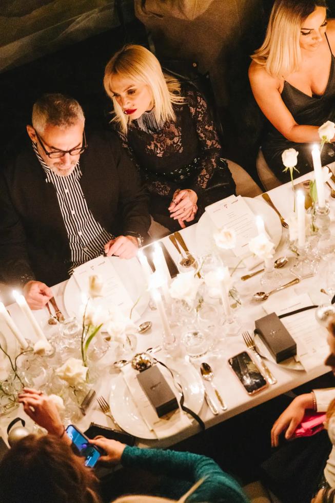 5371825145935096 image