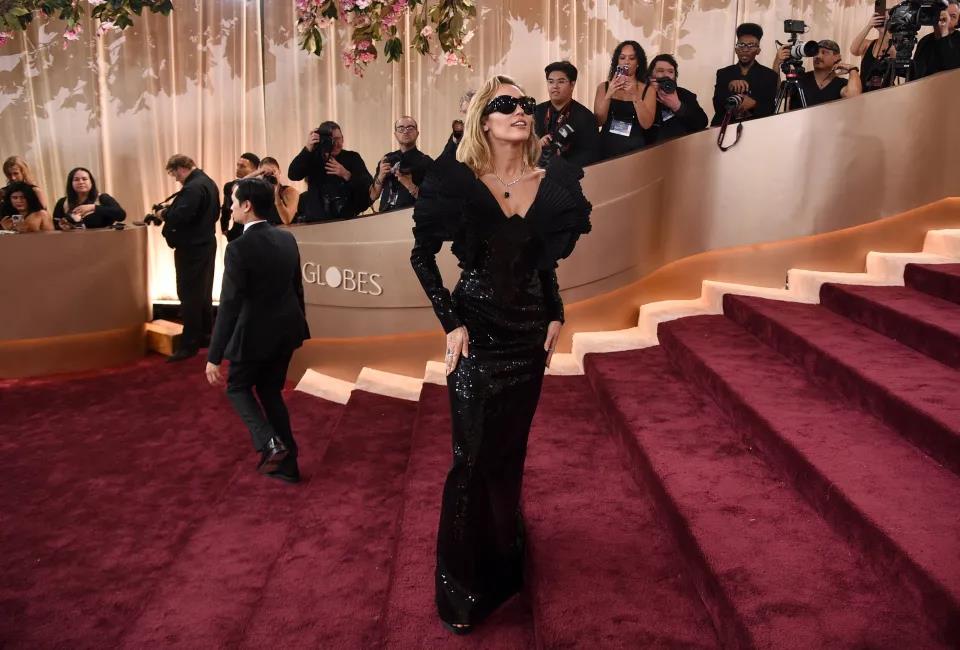 5374449980776675 image