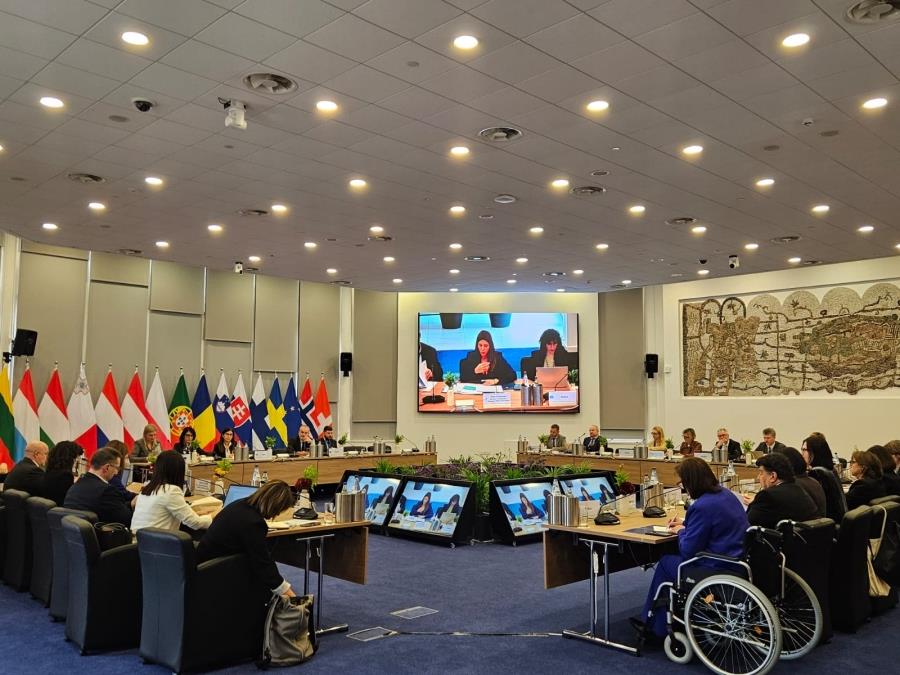 5389468211412461 G 14PZzXAAAl7wc