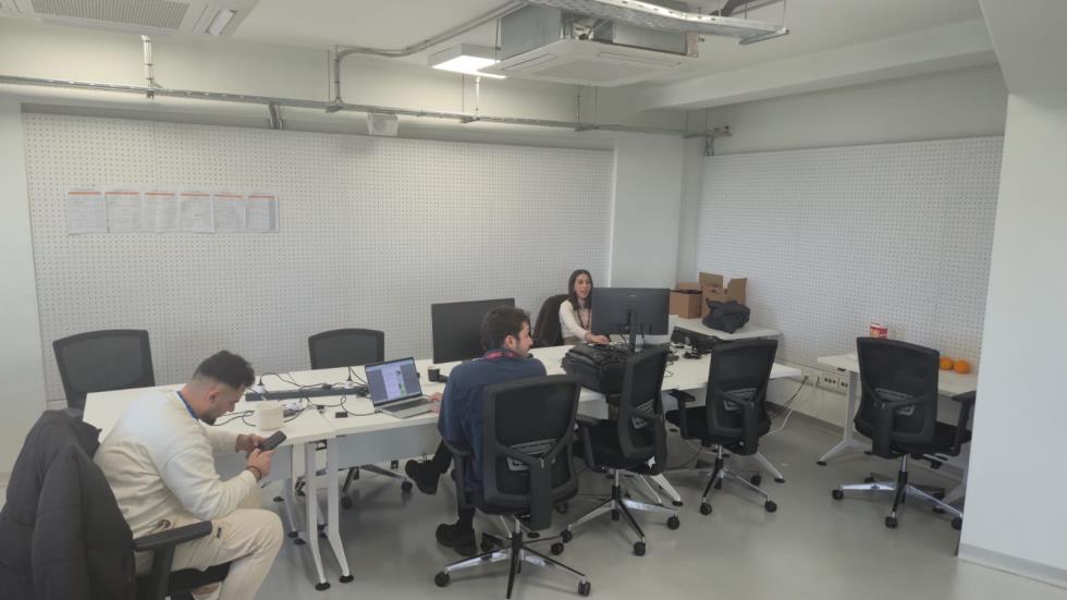 5396254090948699 WhatsApp Image 2026-02-06 at 15.47.45 (2)