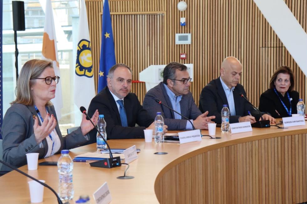 5399456385120239 διαλογος-4-1030x686