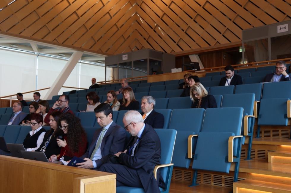 5399456400432676 διαλογος-5-1030x686