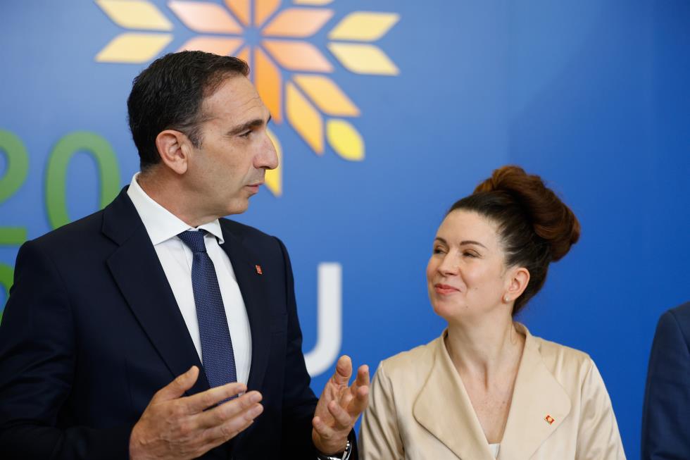 5399658856249898 image