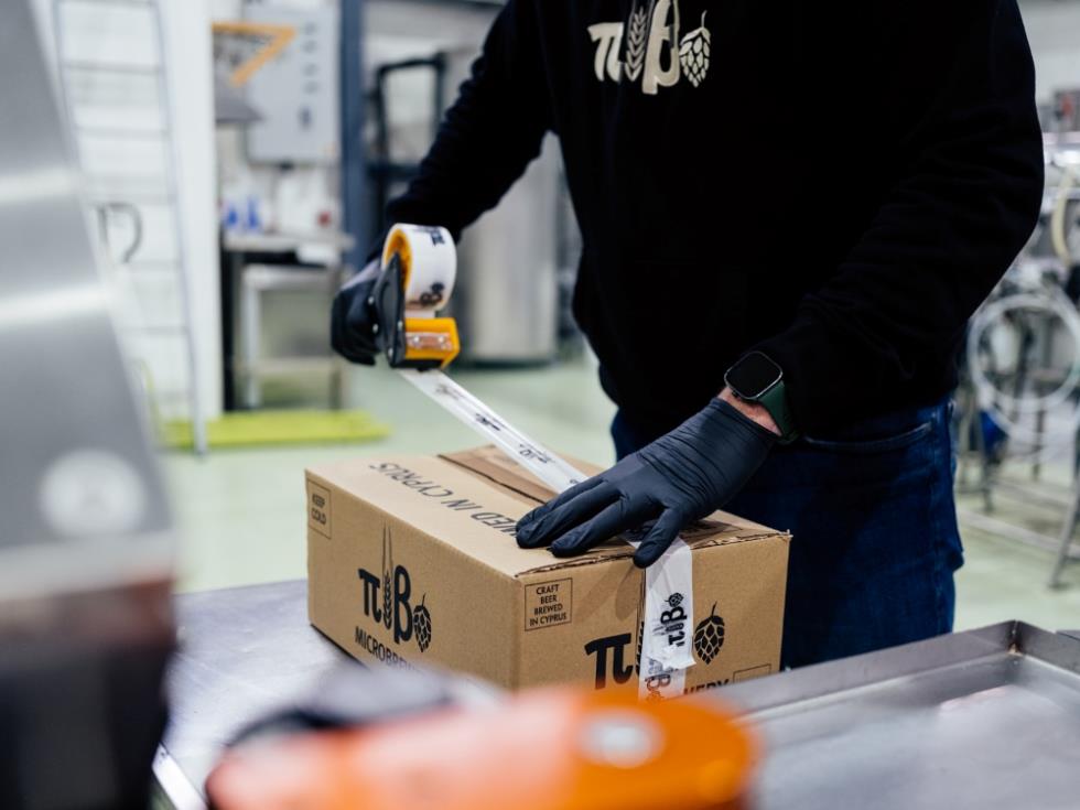 5404791358879784 MF SmallandMediumBusinesses SR 021