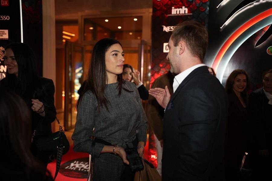 5407705209320458 people20