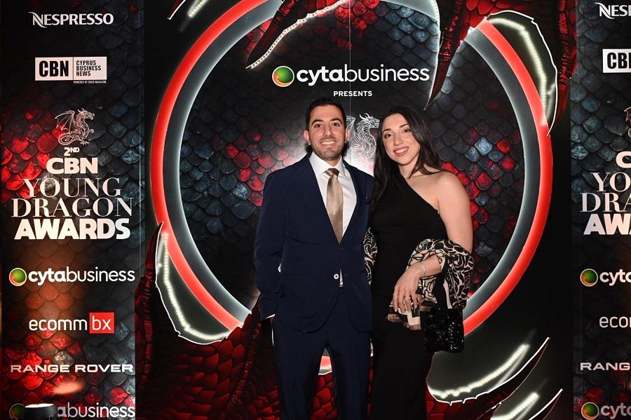 5407705266351160 people6