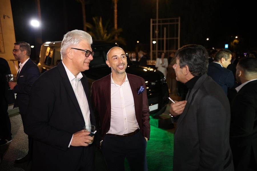 5407705299788856 people10