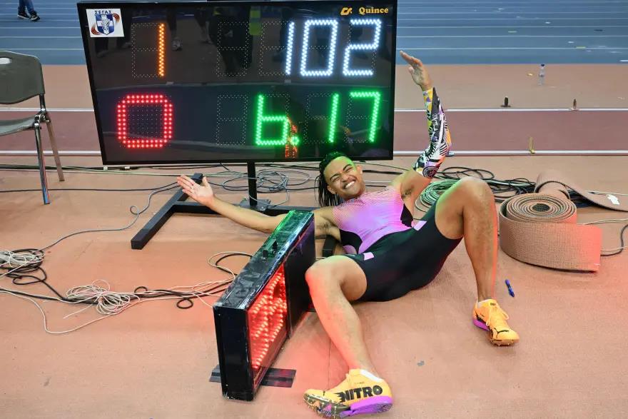 5415833847645407 image