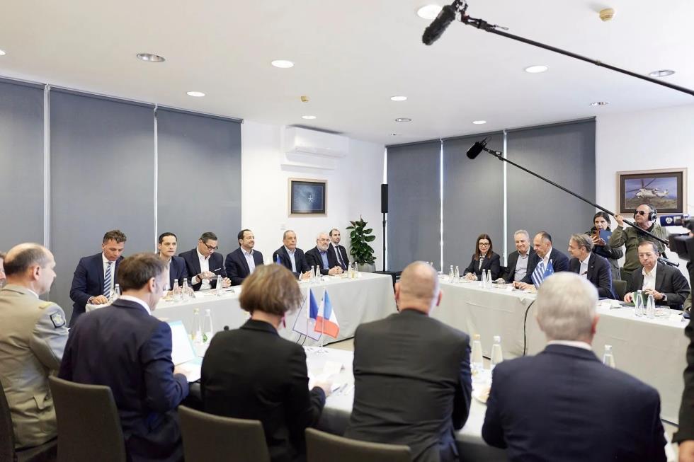 5423028482780765 image