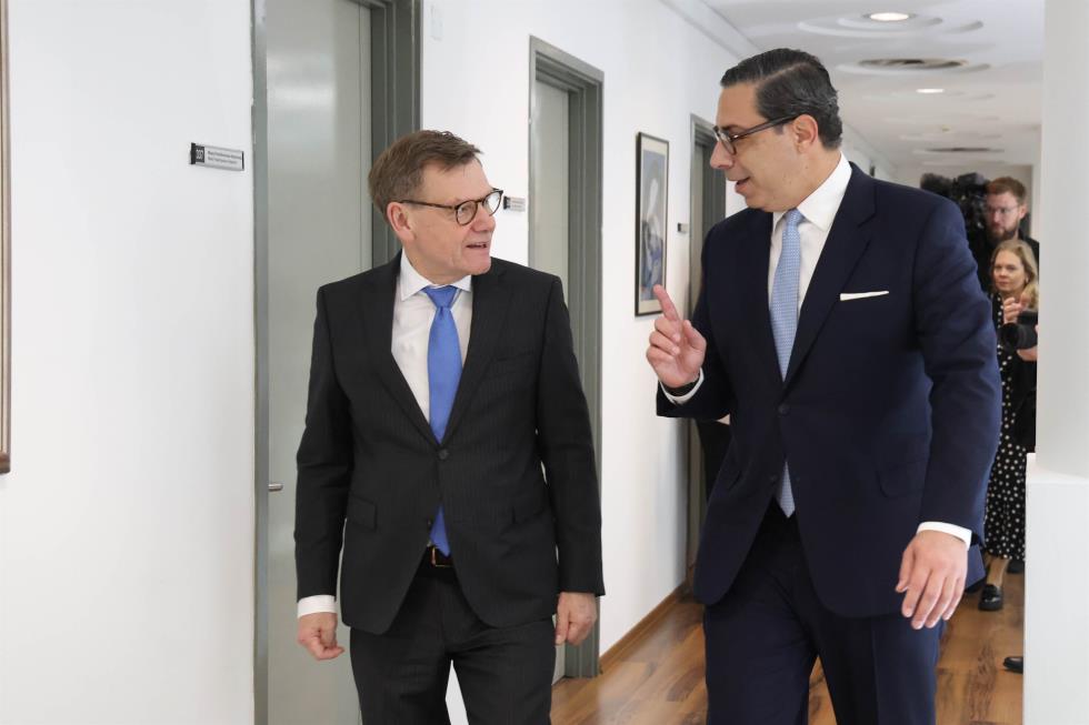 5423816557989566 image