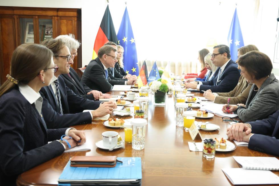 5423816701962792 image