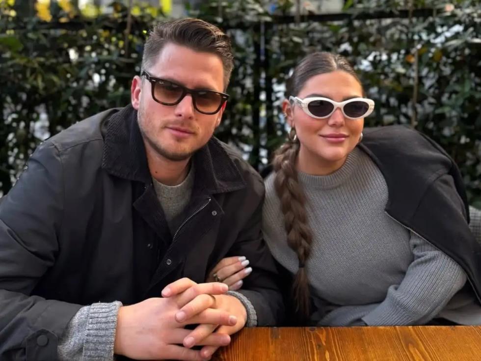 5428040758554201 image