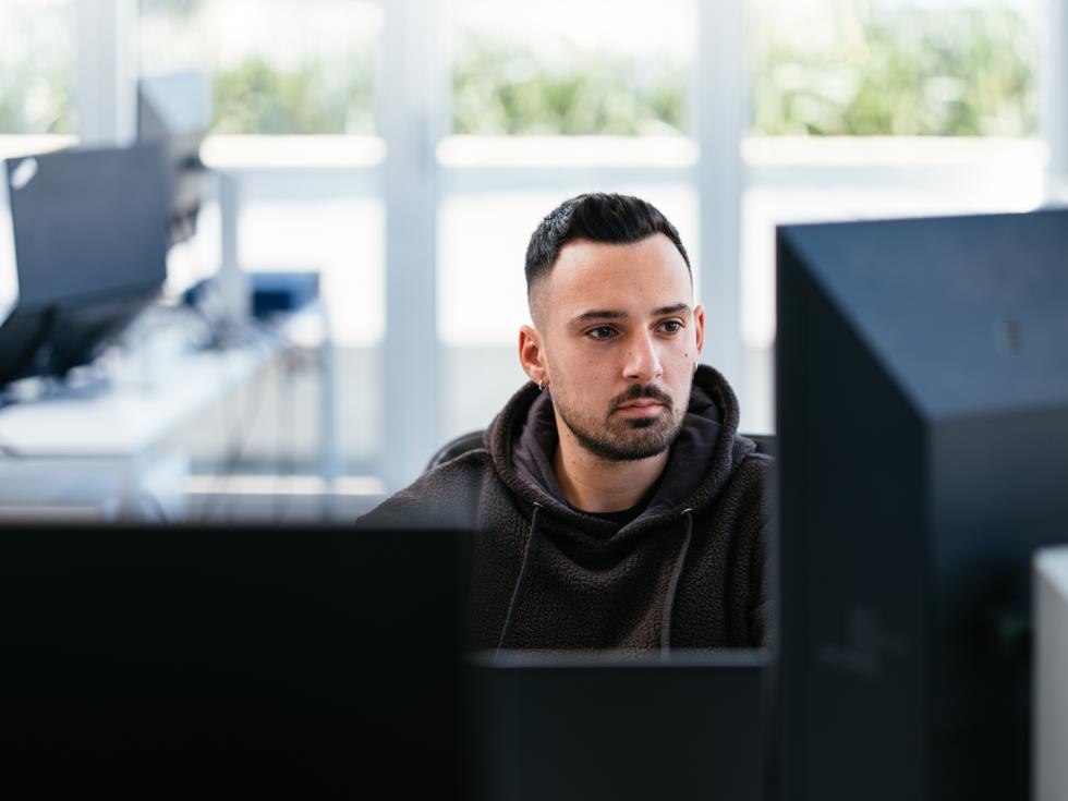 5431574707565341 MF IREROBOT RESTART SR 017