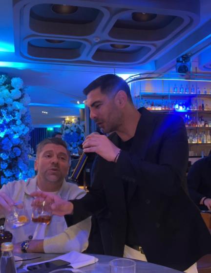 5448821137258016 image