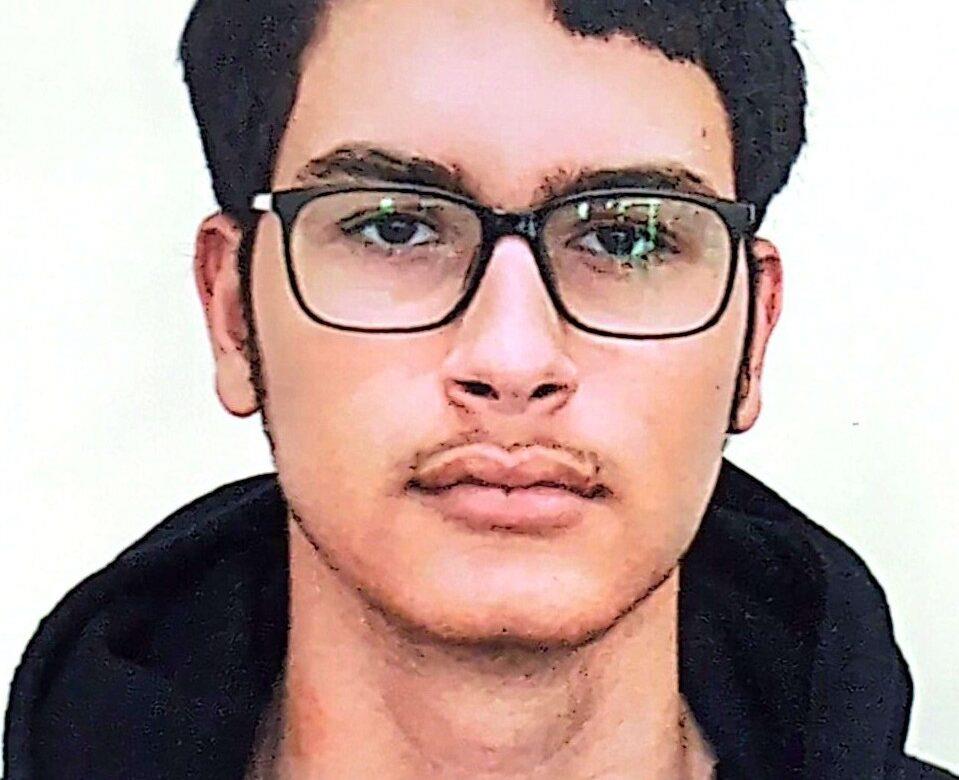 5453117376432637 image