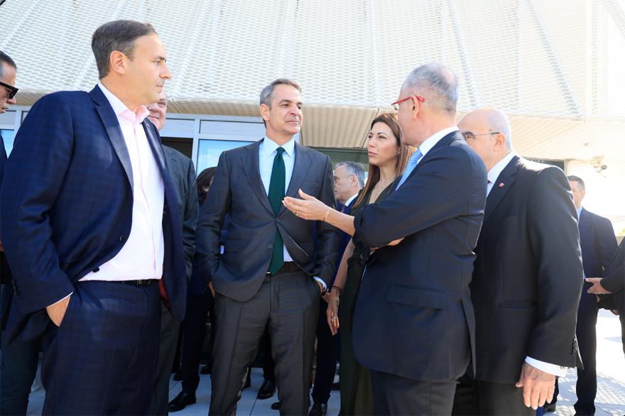 5467899992815641 image